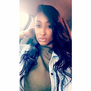 Meet your Posher, Ahlyia